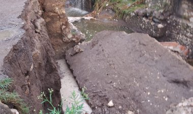 Puente entre Yautepec y Cuautla colapsó por las lluvias