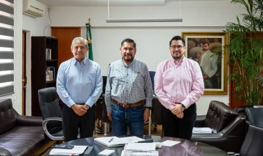 Samuel Sotelo y José Luis Urióstegui analizan uso de puente Apatlaco