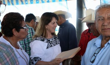 Por iniciativa de Margarita González Saravia, presentan diagnóstico del agro