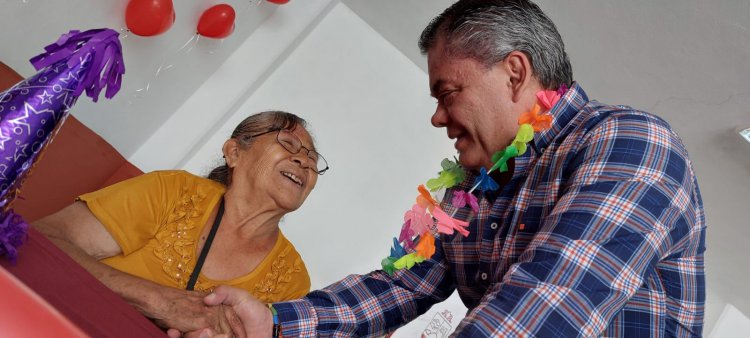 Rafael Reyes pone en operación  comedor comunitario en Jiutepec