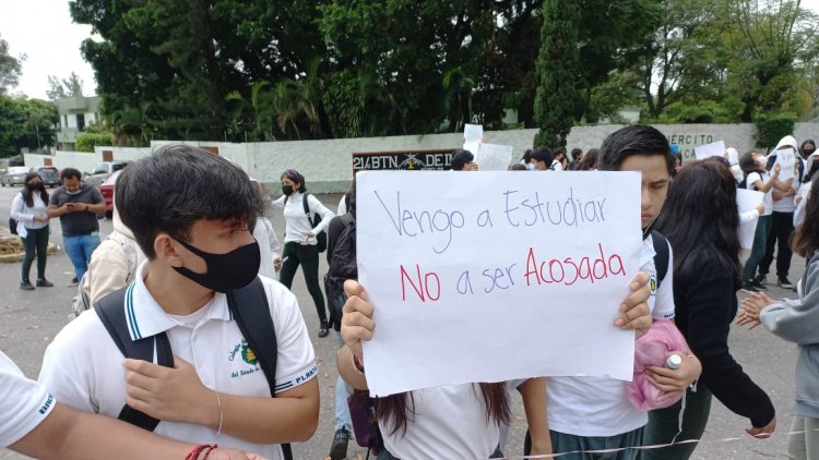 Estallan alumnos del Cobaem casos de presunto abuso sexual