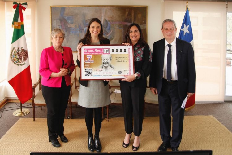 Gobierno de México celebra con billete de lotería a la escritora chilena Gabriela Mistral