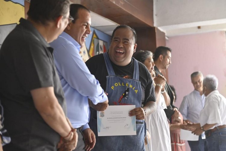 Festejó Cuauhtémoc Blanco con locatarios del ALM aniversario del centro de abasto