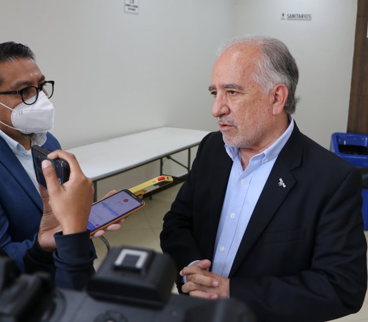 En entrevista, rector Urquiza confió en que pueda haber un buen presupuesto