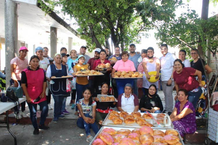 Clausura del taller de elaboración  de pan de Día de Muerto en Jojutla