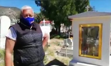 De forma copiosa, los morelenses acuden a visitar a sus difuntos