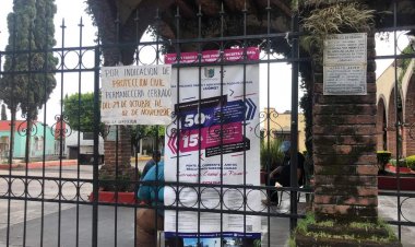 Fue perjudicial improvisar el puente en clases, acusan padres de familia