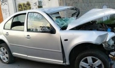 Robó el Jetta al amigo y lo estampó es el señalamiento contra esta joven