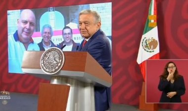Se entera AMLO de Marco Adame en marcha, sin recordar el nombre