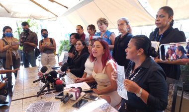 Colectivos de mujeres exigen destitución inmediata de Carmona