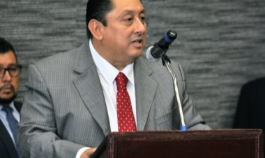 Uriel Carmona se dice bajo ataque político