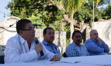 Se reunió Víctor Mercado con transportistas de Tepoztlán