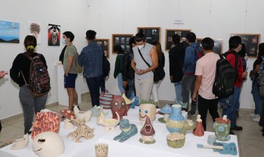 Inauguran exposición de talleres  de artes plásticas de la UAEM