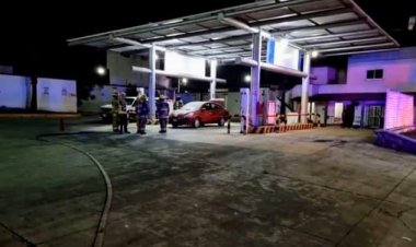 Fueron a llenar tanque de gas y un flamazo los mandó al hospital