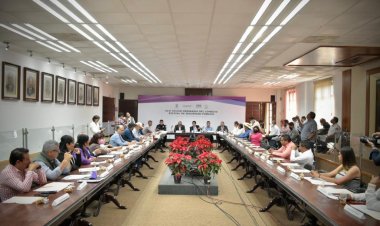 El gobierno del estado y 36 alcaldes abordan mejoramiento para policías