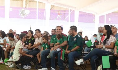 Cuauhtémoc Blanco vio la derrota de México junto con decenas