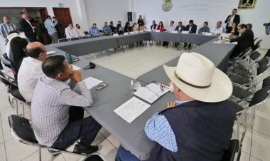Presidentes municipales y diputados acuerdan continuar dialogando sobre la distribución equitativa del fondo de infraestructura
