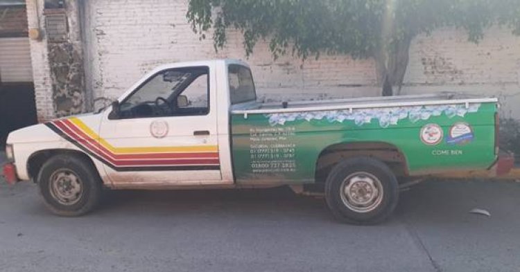 Le robaron camioneta estaquitas a refresquera; apareció en Jiutepec
