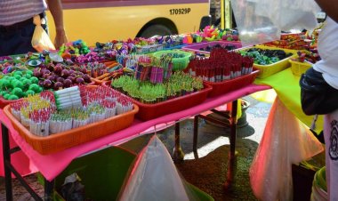 Pese a supuesta prohibición de venta de cohetes, en Cuautla la hay sin restricción