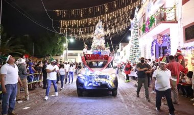 Viene caravana navideña de acción de gracias del comercio de Cuautla