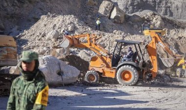 Se intenta rescatar a trabajadores enterrados en Amacuzac