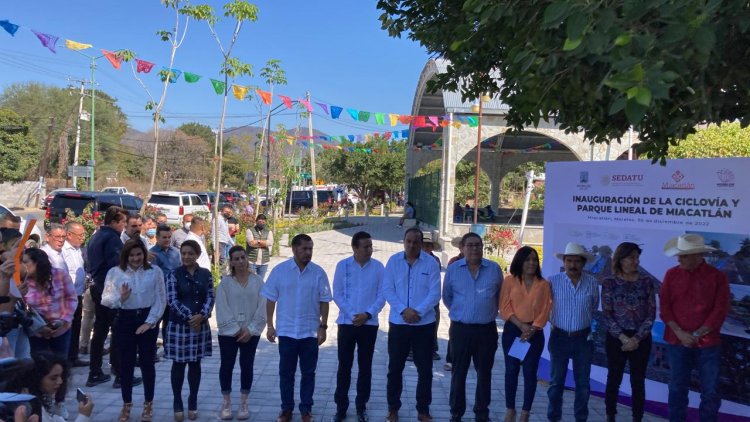 Entregó el gobernador obras  para habitantes de Miacatlán