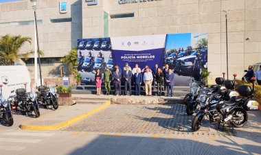 Entregó Cuauhtémoc Blanco unidades policiacas a municipios