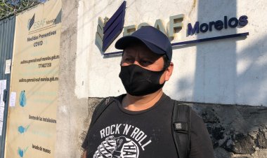 Empleados despedidos de la ESAF exigen pago de quincenas