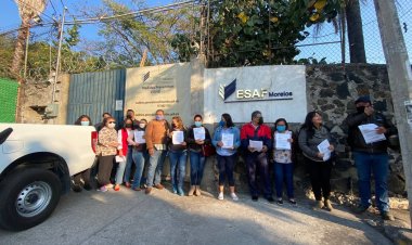 Acusan violación a su derecho al  trabajo 40 despedidos de la ESAF