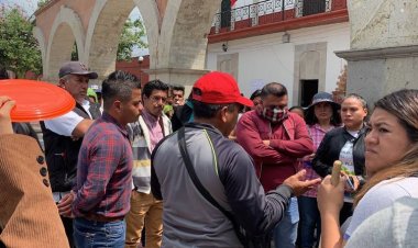 En Zacualpan, recopilan firmas para  echar al alcalde Fernando Domínguez