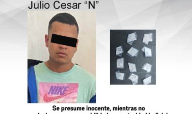 El joven Julio C. traía presuntas cocaína y cristal, dicen policías