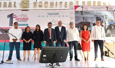 Acompañó el gobernador al alcalde de Xochitepec en informe de gobierno