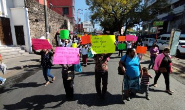 Por los pésimos servicios, protestan habitantes al ayuntamiento de Cuernavaca