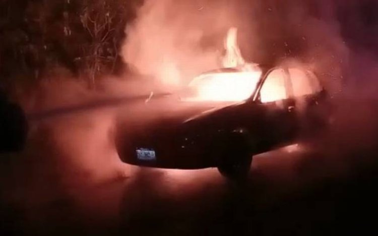 Tres vehículos fueron quemados en Cuautla y en Ayala; también, balaceras
