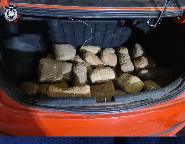 Hallaron droga escondida en auto Hyundai en Amacuzac