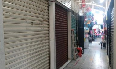 70 por ciento de locales de las plazas Lido y Degollado del Centro, abandonado