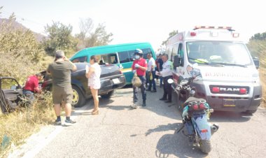 En accidente carretero en Yautepec, ocho lesionados