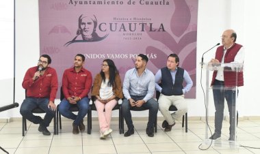 Ofrece servicios y talleres Rodrigo  Arredondo a estudiantes en Cuautla