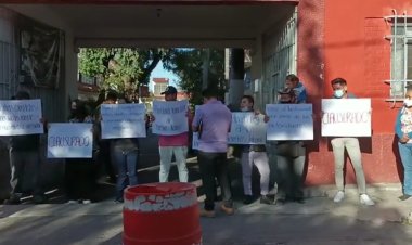 Trabajadores de hotel exigen reapertura de su lugar de trabajo