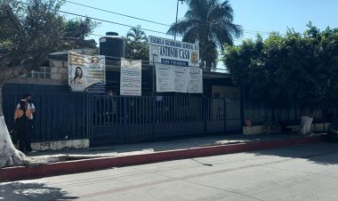 Escuela "Antonio Caso", sin clases por el robo de la central eléctrica