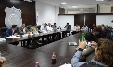 Uriel Carmona encabezó reunión para continuar trabajos en panteón de Jojutla
