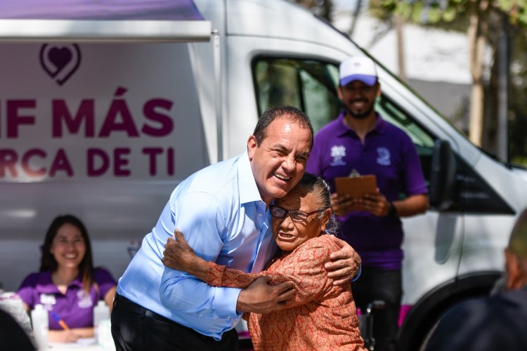 Acerca Cuauhtémoc Blanco asistencia social y apoyo a personas vulnerables