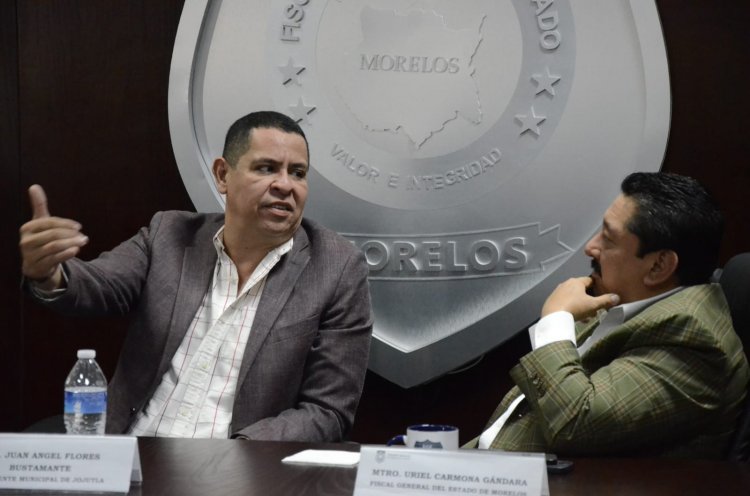 Uriel Carmona encabezó reunión para continuar trabajos en panteón de Jojutla