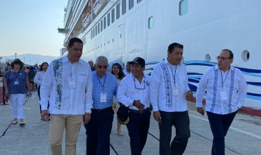 Participó Juan Ángel Flores B. en reapertura del puerto de Acapulco