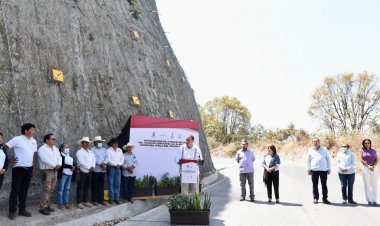Llevó el gobernador nueva  obra pública para Hueyapan