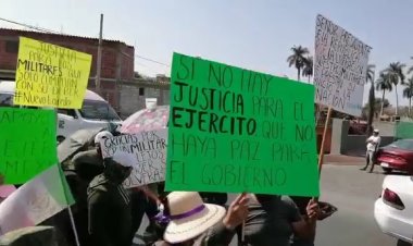 En Cuautla también se unieron al movimiento nacional en pro de los militares