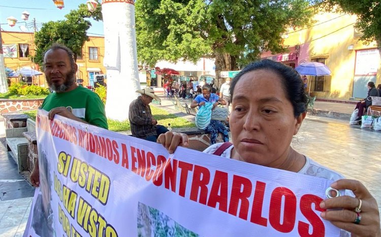 Papás de niños desaparecidos de Yautepec trasladaron hacia Guerrero su búsqueda