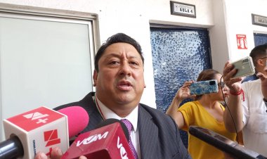 Explica Uriel Carmona la intención de adquirir helicóptero