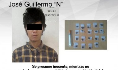 Aparentemente, este joven se inyectaba heroína en plena calle de Cuernavaca