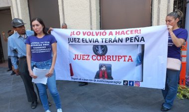 Madre de menor víctima acusa a una juez por corrupción